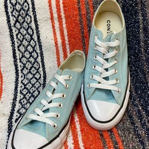 Light blue converse